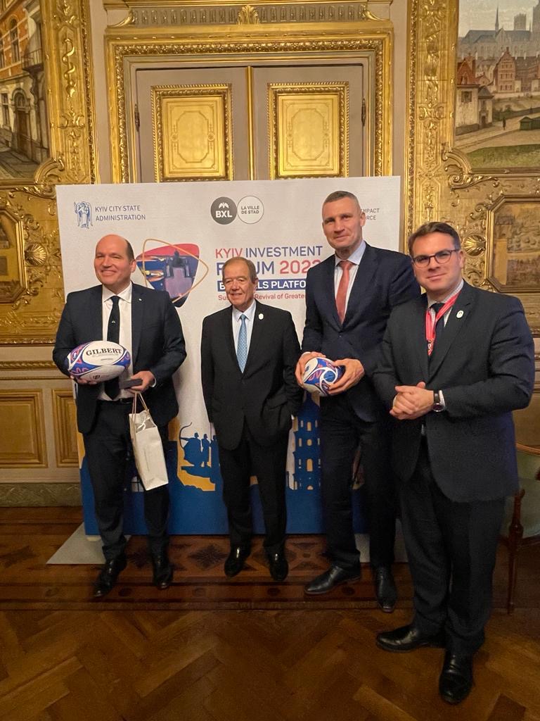 Philippe CLOSE, Patrick OLLIER, Vitali KLITSCHKO et Geoffroy BOULARD réunis lors du Kyiv Investment Forum 2023.