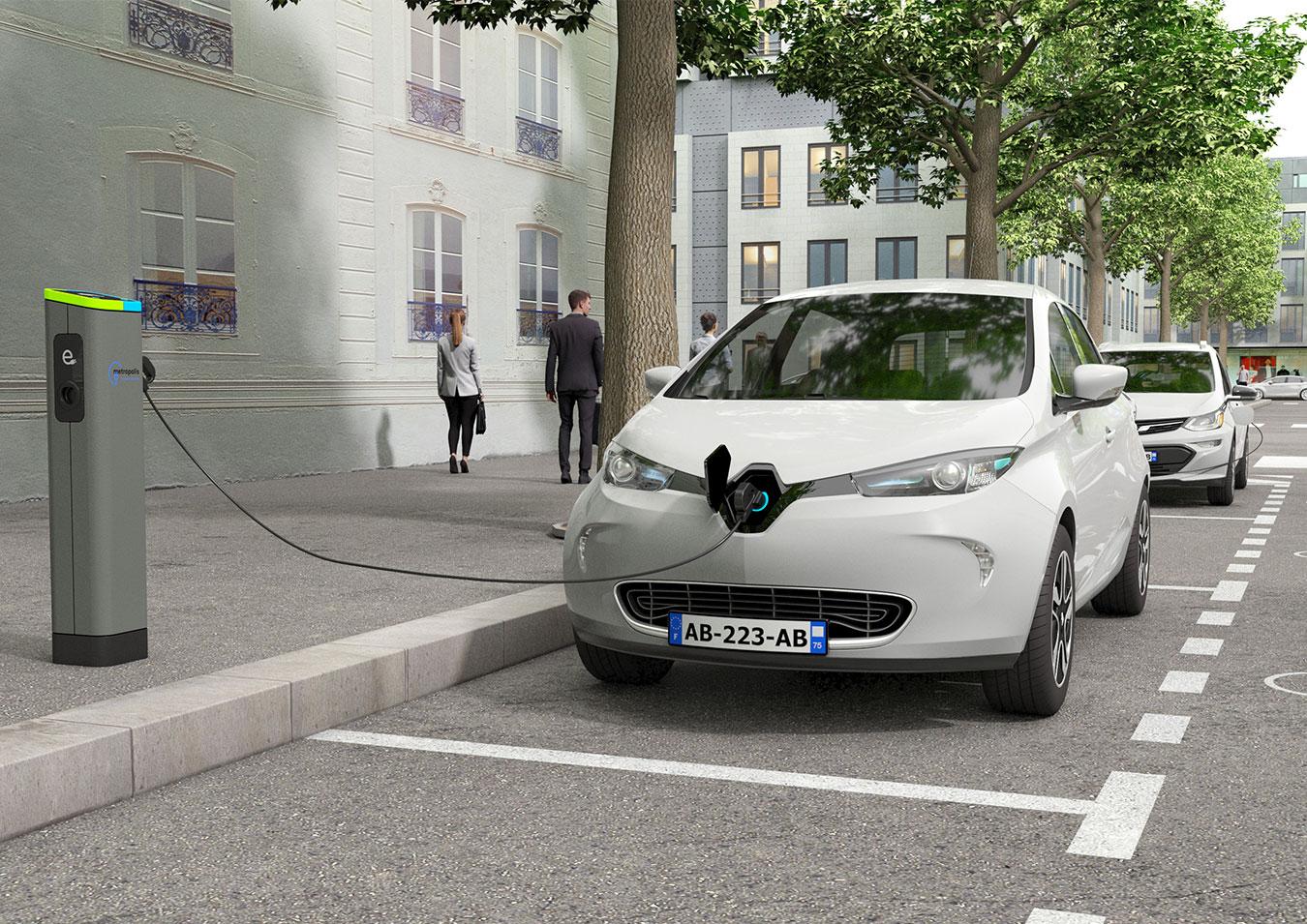 À Paris, Total frappe un grand coup dans les bornes de recharge pour  véhicules électriques